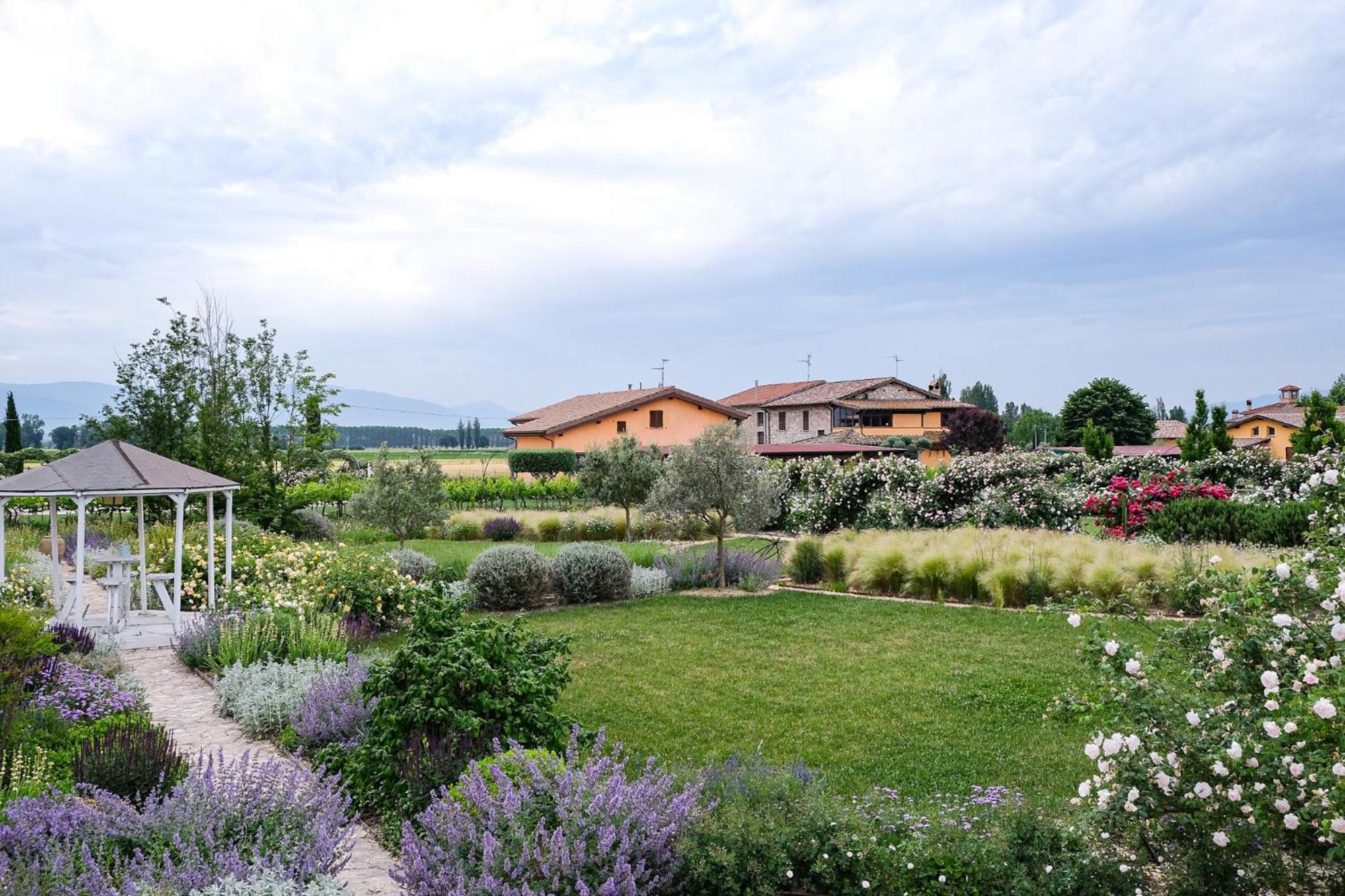 Il Fienile Di Assisi Exterior foto